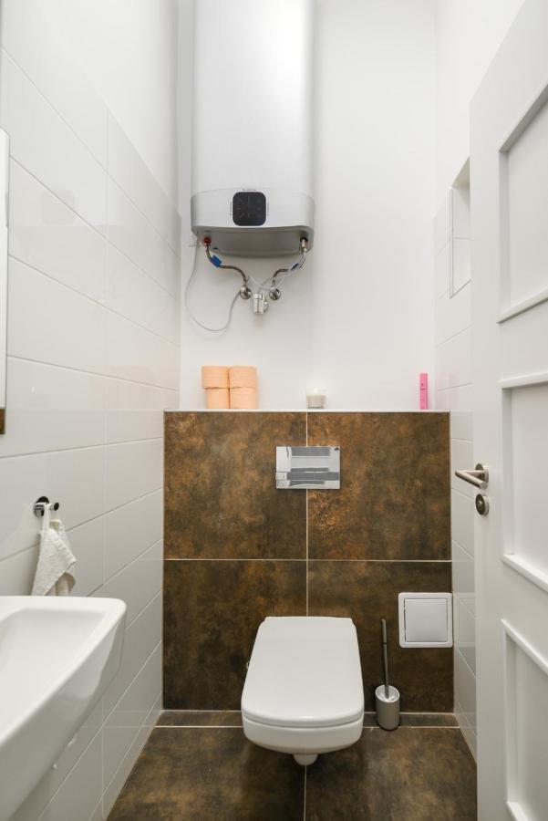 Modern Penthouse In A Century Old Building * Будапешт